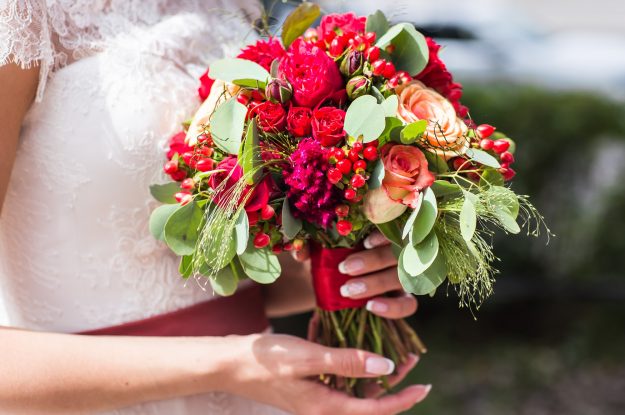 Best Ideas For Wedding Flowers On A Budget
